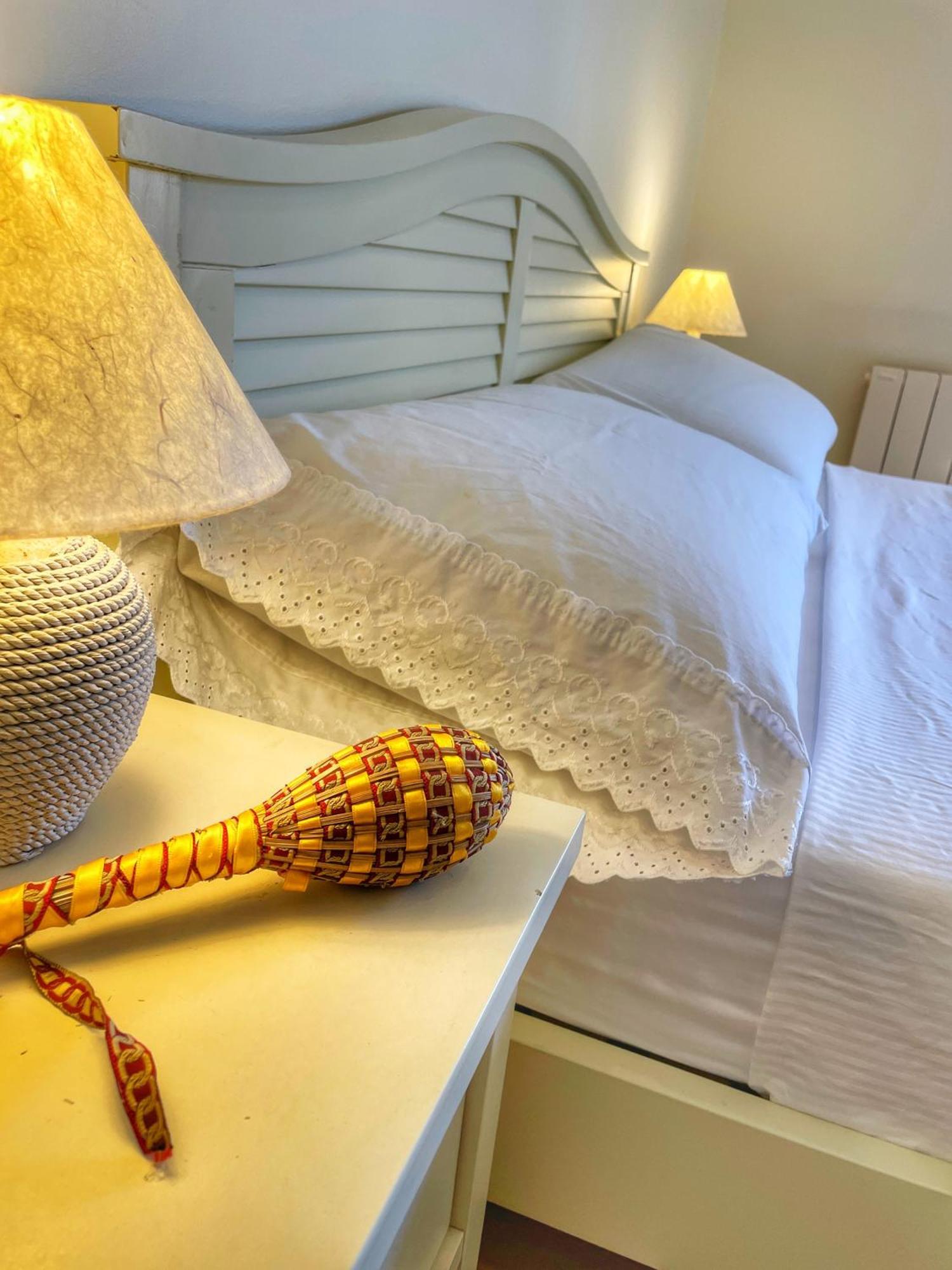 Le Petit Delphia Apartment Apt Bagian luar foto