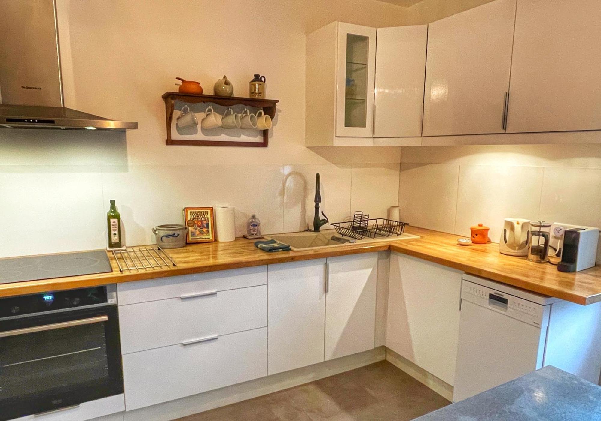 Le Petit Delphia Apartment Apt Bagian luar foto